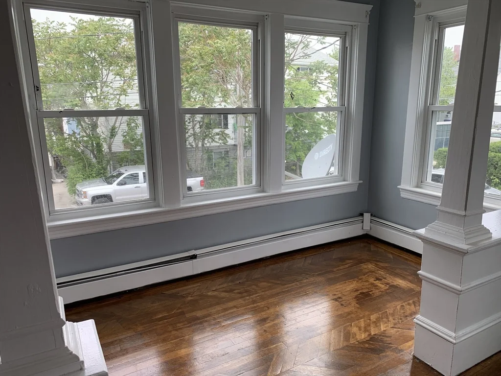 3 bed, 1 bath apartment for rent at 70 Price Pl Unit 2, Fall River — photo 2 of 11