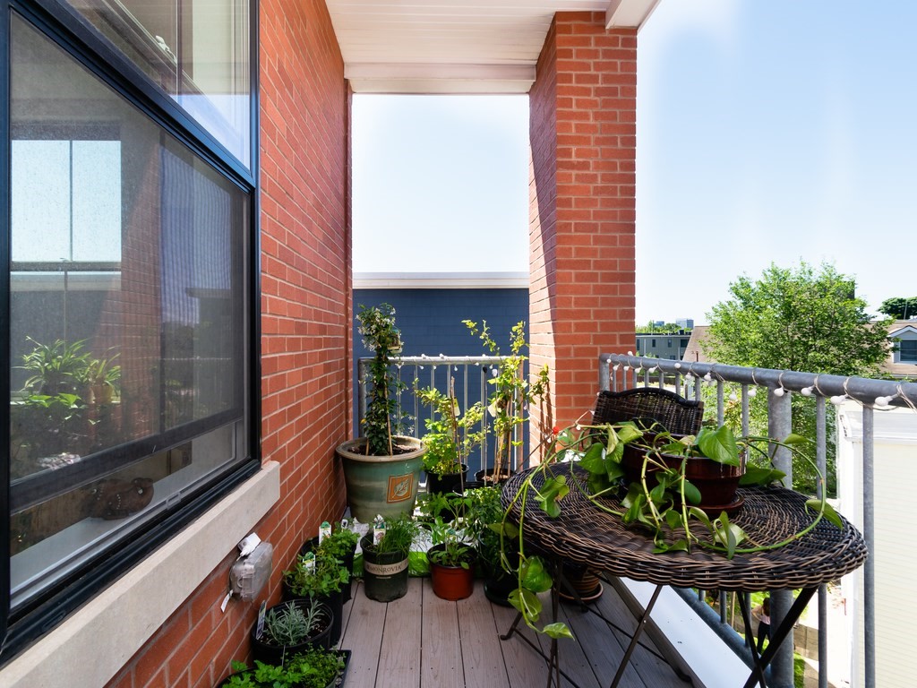 2 bed, 1 bath apartment for rent at 70 Prospect St Unit 304, Union Square — photo 10 of 11