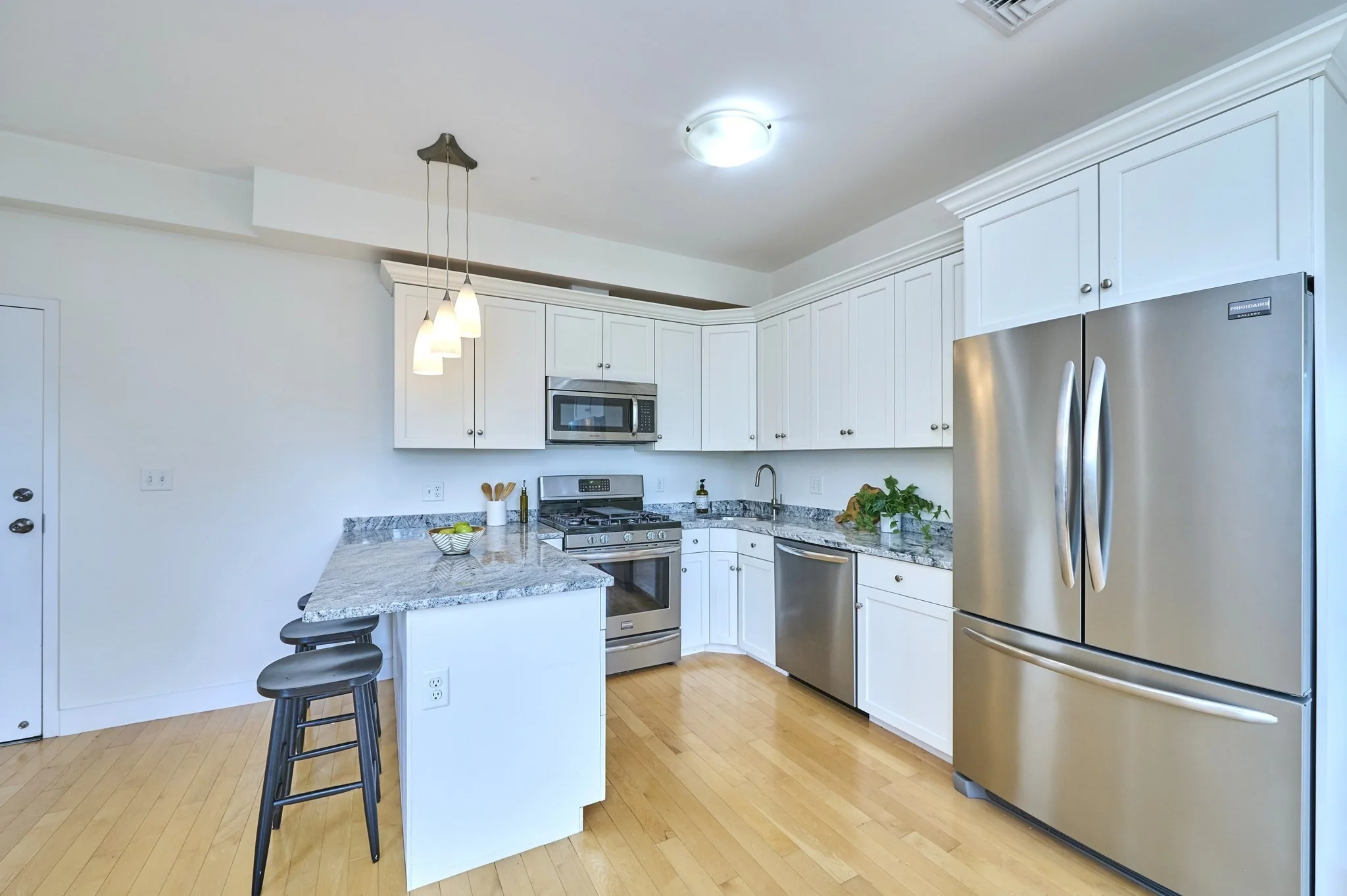 2 bed, 1 bath apartment for rent at 70 Prospect St Unit 304, Union Square — photo 10 of 26