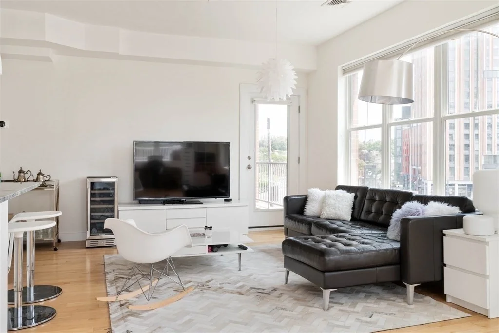 2 bed, 2 bath apartment for rent at 70 Prospect St Unit 403, Union Square — photo 4 of 33