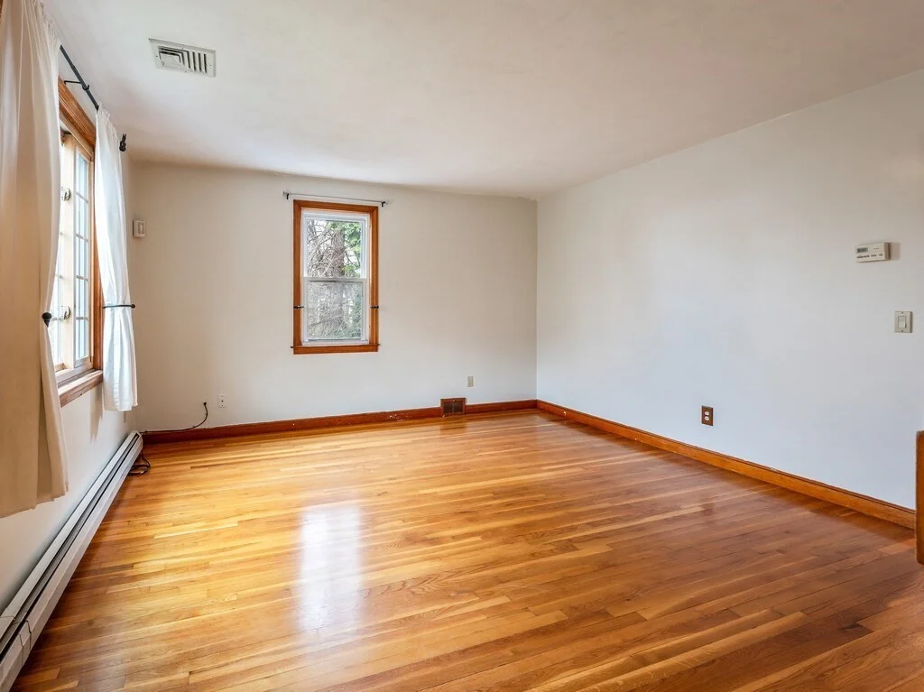 3 bed, 2 bath apartment for rent at 70 Ridge Rd, Marlborough — photo 6 of 36