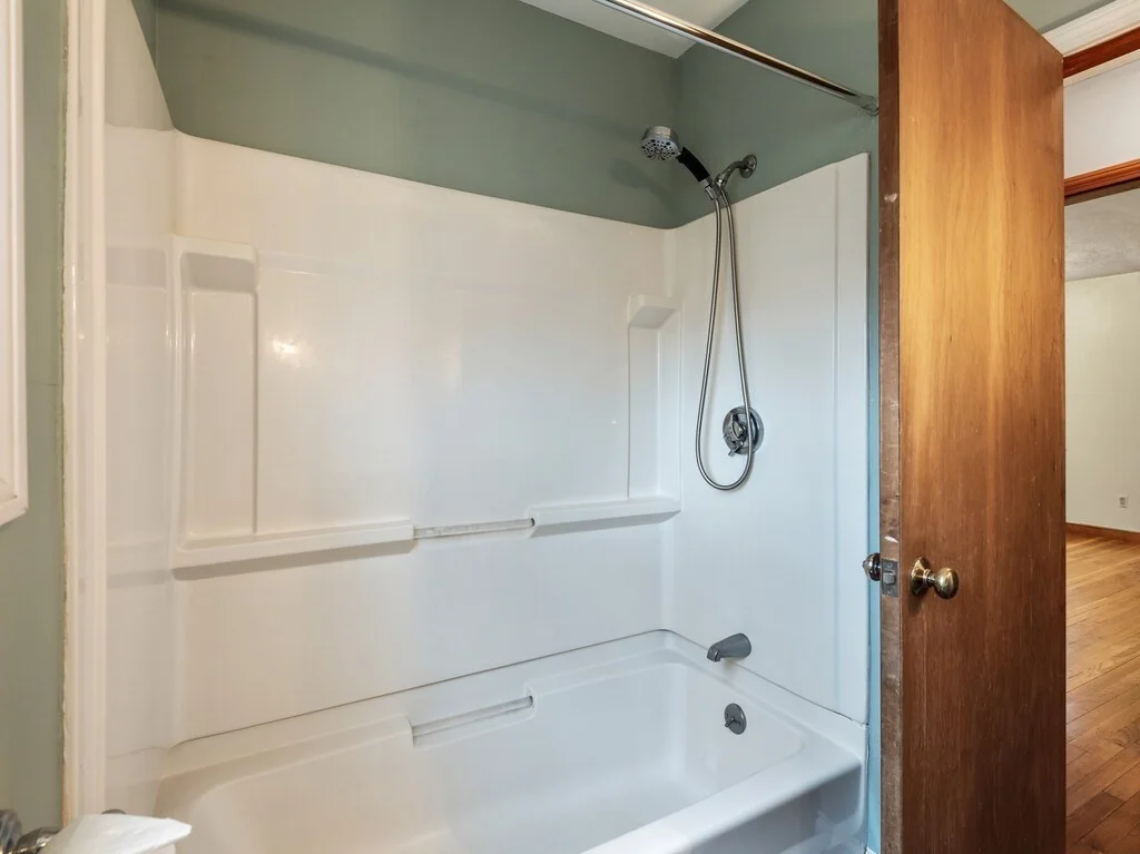 3 bed, 2 bath apartment for rent at 70 Ridge Rd, Marlborough — photo 14 of 36