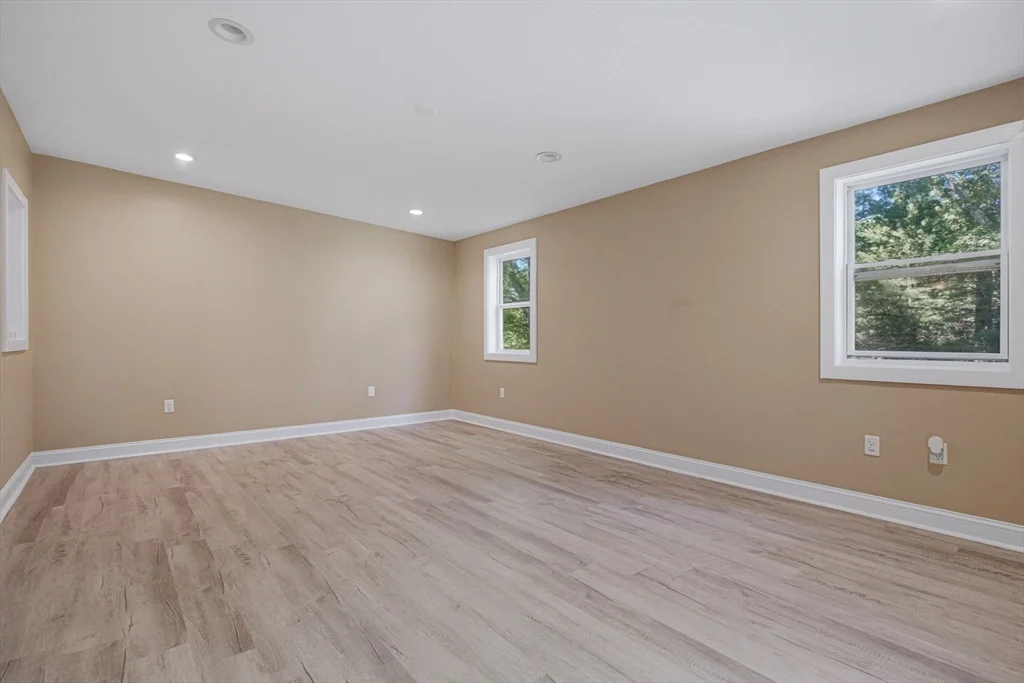 4 bed, 2 bath apartment for rent at 70 Riverside Ave, Attleboro — photo 7 of 42