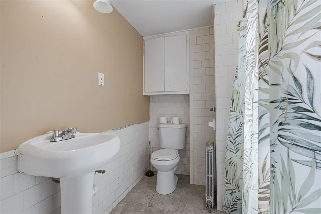 4 bed, 2 bath apartment for rent at 70 Riverside Ave, Attleboro — photo 11 of 42