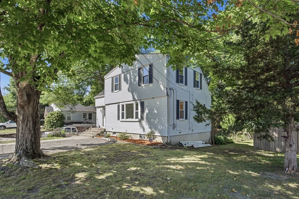 4 bed, 2 bath apartment for rent at 70 Riverside Ave, Attleboro — photo 38 of 42