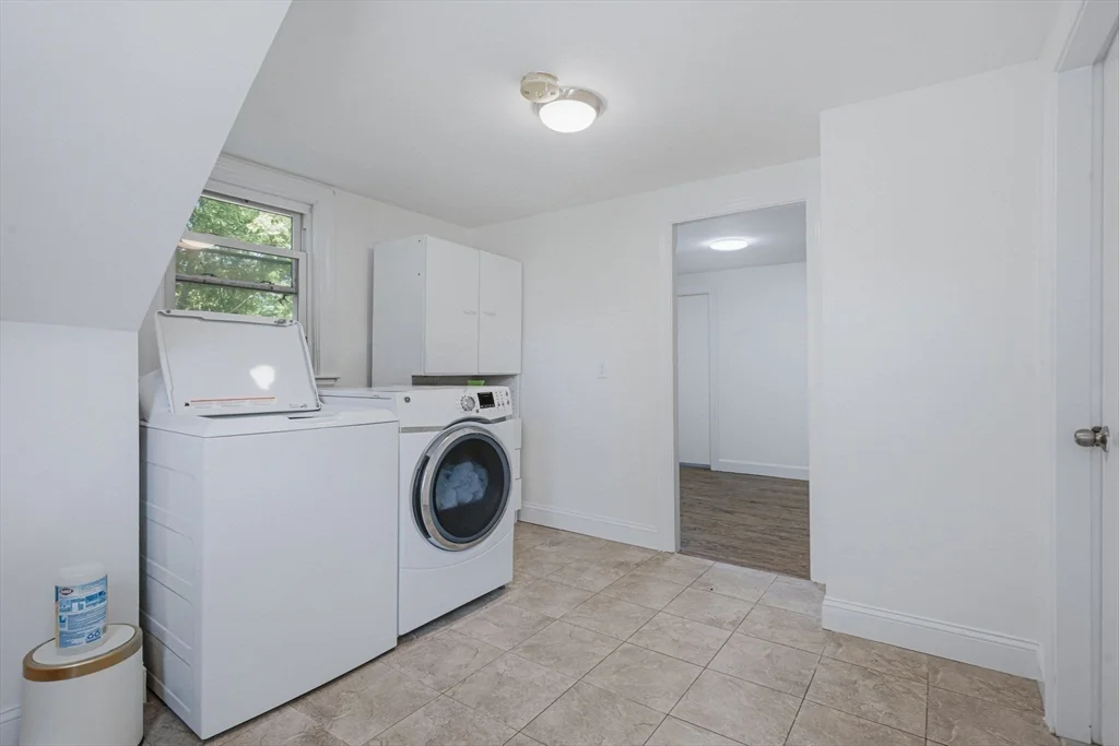 4 bed, 2 bath apartment for rent at 70 Riverside Ave, Attleboro — photo 16 of 42