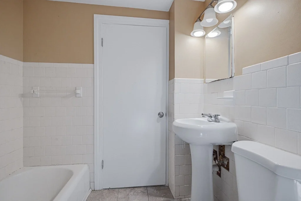 4 bed, 2 bath apartment for rent at 70 Riverside Ave, Attleboro — photo 24 of 42