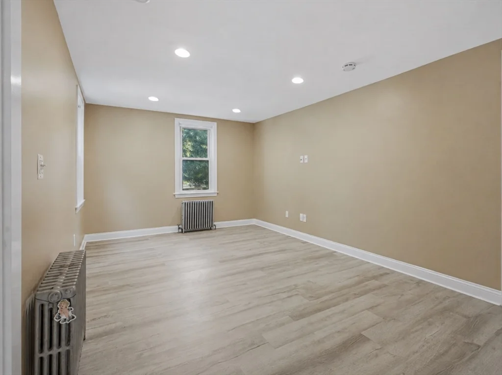 4 bed, 2 bath apartment for rent at 70 Riverside Ave, Attleboro — photo 10 of 42