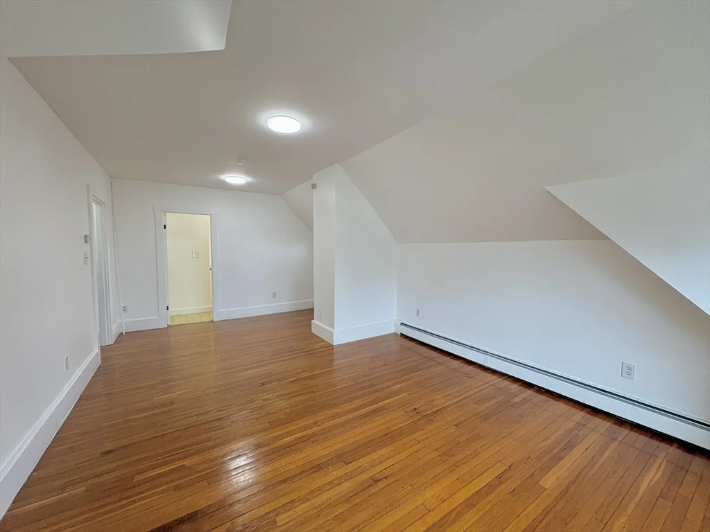 1 bed, 1 bath apartment for rent at 70 Russell St Unit 5, New Bedford — photo 5 of 10