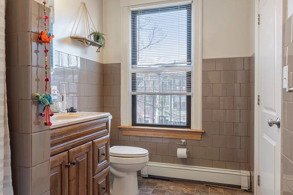 3 bed, 2 bath apartment for rent at 70 Rutland St Unit 3, South End — photo 18 of 29