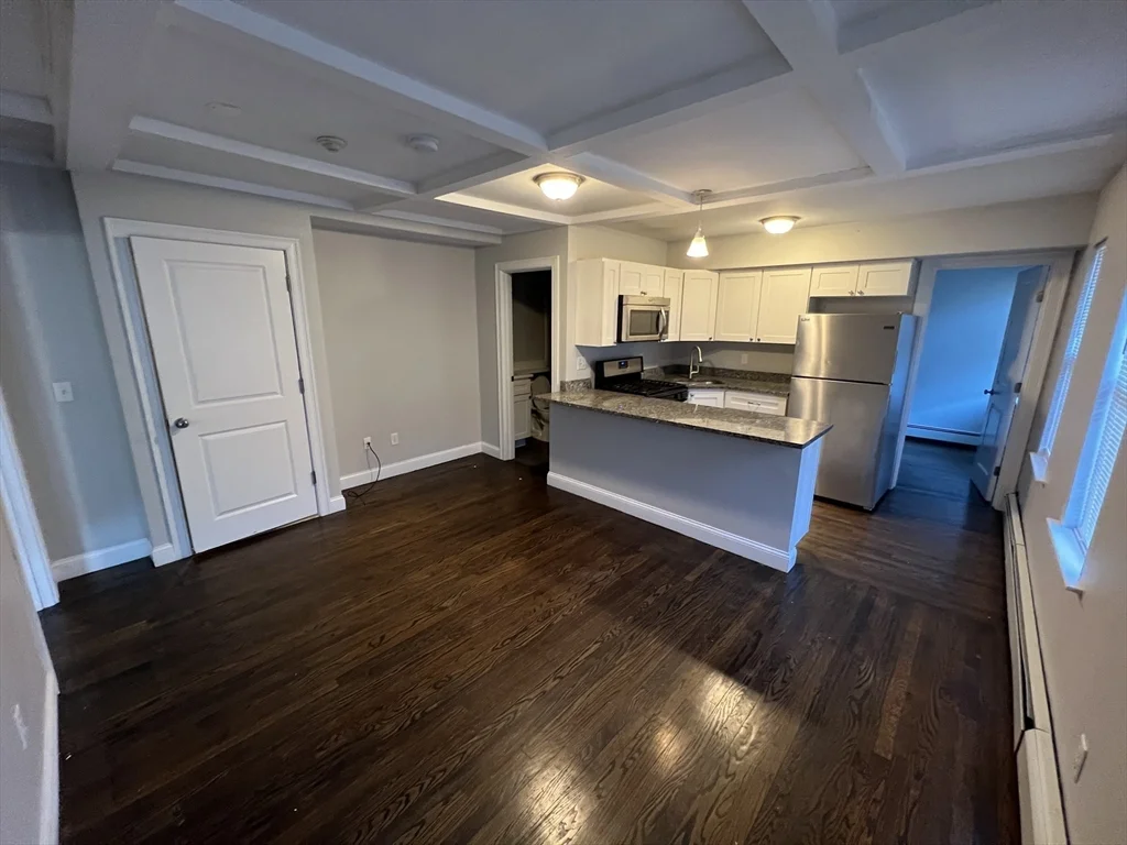 2 bed, 1 bath apartment for rent at 70 Safford Unit 2, Quincy — photo 4 of 12
