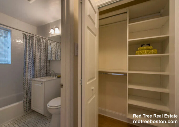 1 bed, 1 bath apartment for rent at 70 Saint Paul St Unit 4, Coolidge Corner — photo 2 of 12
