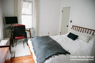 4 bed, 2 bath apartment for rent at 70 Saint Rose St Unit 2, Jamaica Plain — photo 9 of 14