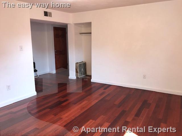 3 bed, 1 bath apartment for rent at 70 School St Unit 2, Central Square — photo 5 of 21