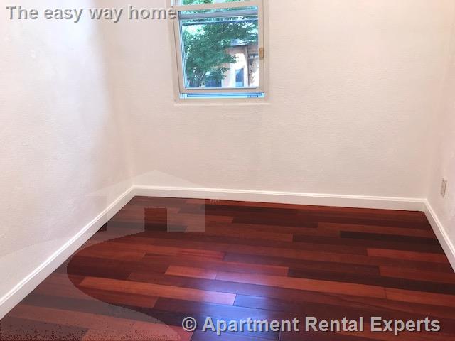 3 bed, 1 bath apartment for rent at 70 School St Unit 2, Central Square — photo 9 of 21
