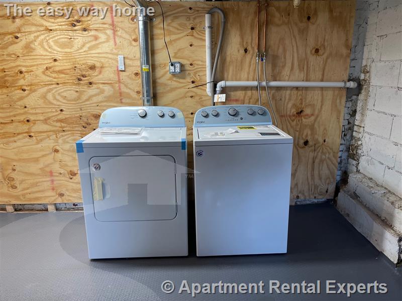 3 bed, 1 bath apartment for rent at 70 School St Unit 2, Central Square — photo 19 of 21