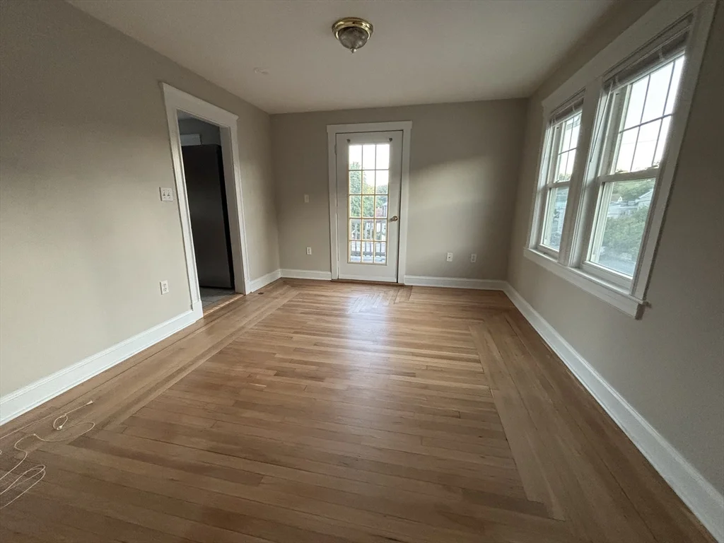 3 bed, 1 bath apartment for rent at 70 Shawmut St Unit 2, East Weymouth — photo 6 of 10