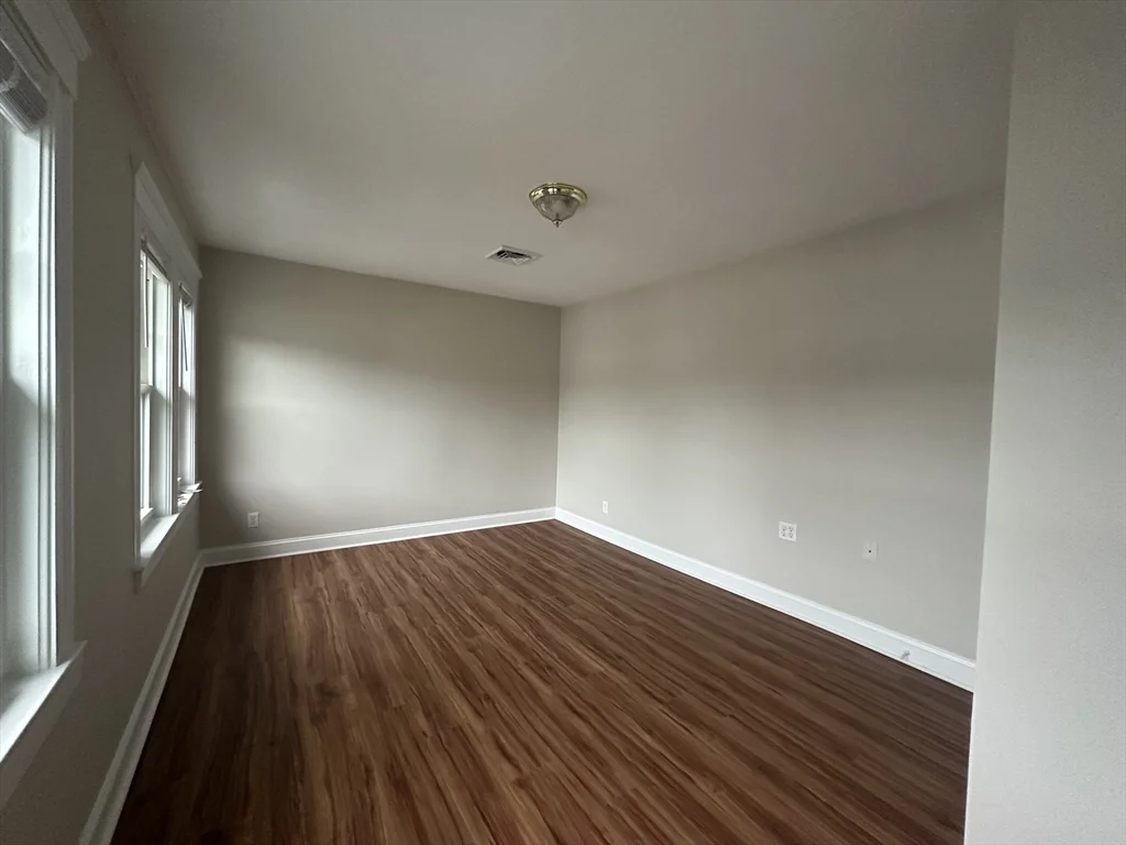 3 bed, 1 bath apartment for rent at 70 Shawmut St Unit 2, East Weymouth — photo 4 of 10