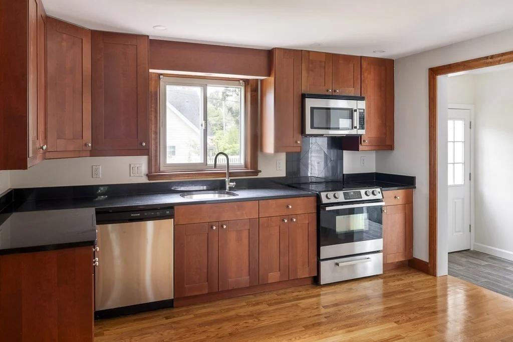 4 bed, 2.5 bath apartment for rent at 70 South Border Rd Unit 1, Medford — photo 5 of 35