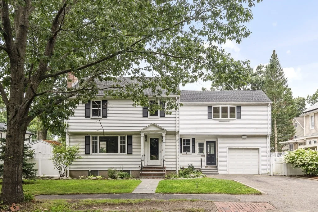 4 bed, 2.5 bath apartment for rent at 70 South Border Rd Unit 1, Medford