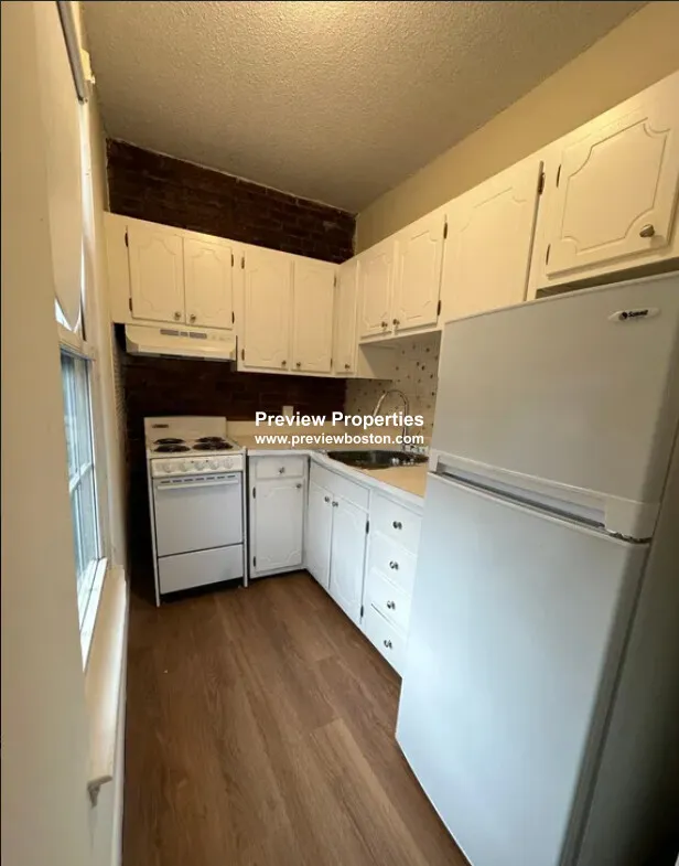 1 bed, 1 bath apartment for rent at 70 South Huntington Ave Unit 15P, Jamaica Plain — photo 5 of 7