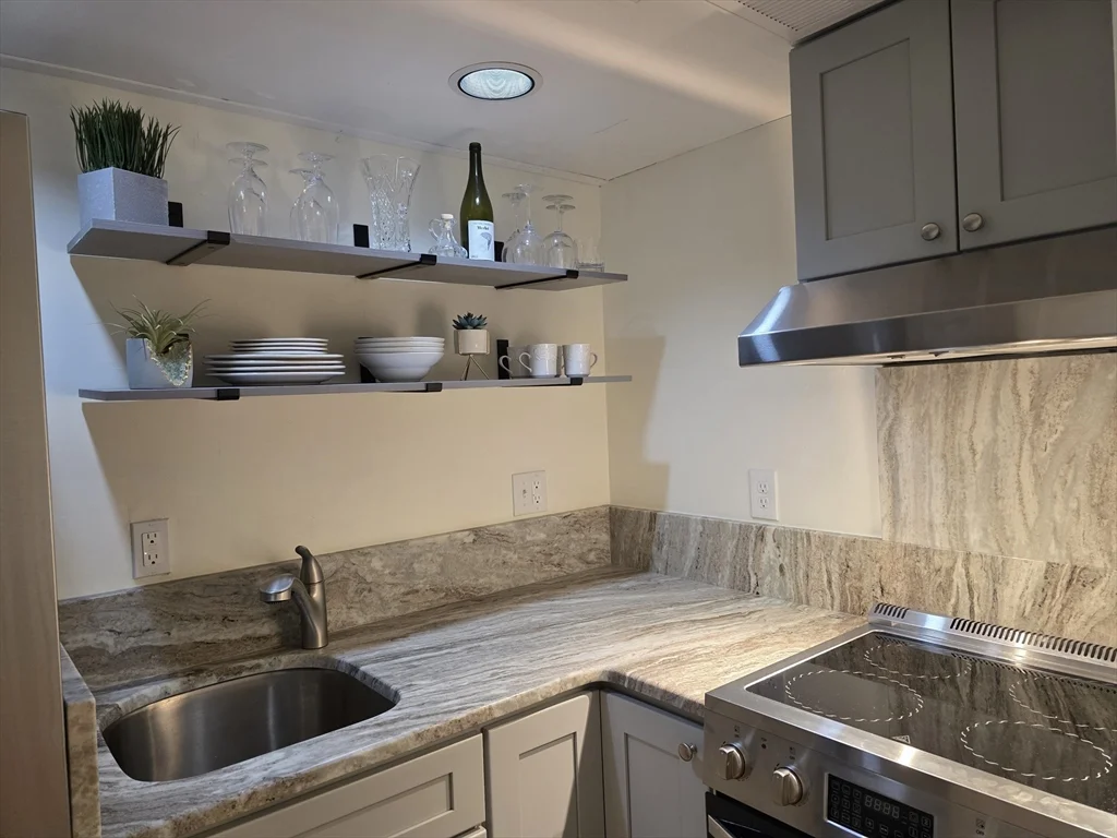 1 bed, 1 bath apartment for rent at 70 Southbridge St, Unit 504, Worcester — photo 4 of 23