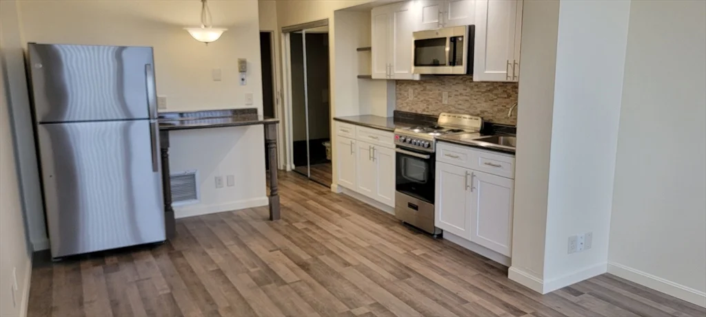 Studio bed, 1 bath apartment for rent at 70 Southbridge Unit 909, Worcester