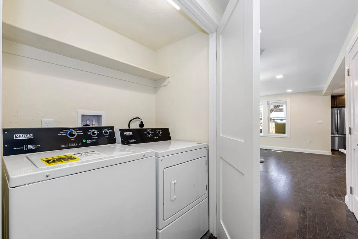5 bed, 5.5 bath apartment for rent at 70 Stanley Ave Unit 70, South Medford — photo 14 of 14