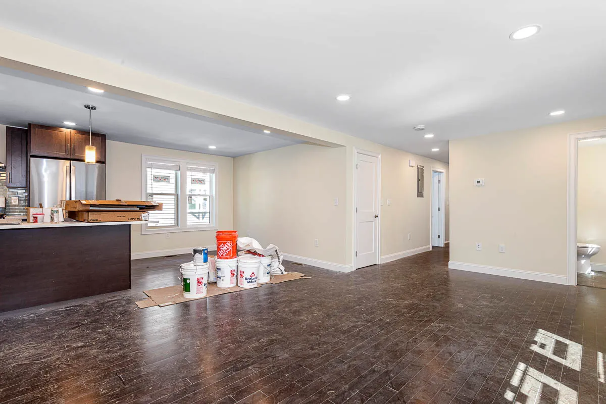 5 bed, 5.5 bath apartment for rent at 70 Stanley Ave Unit 70, South Medford