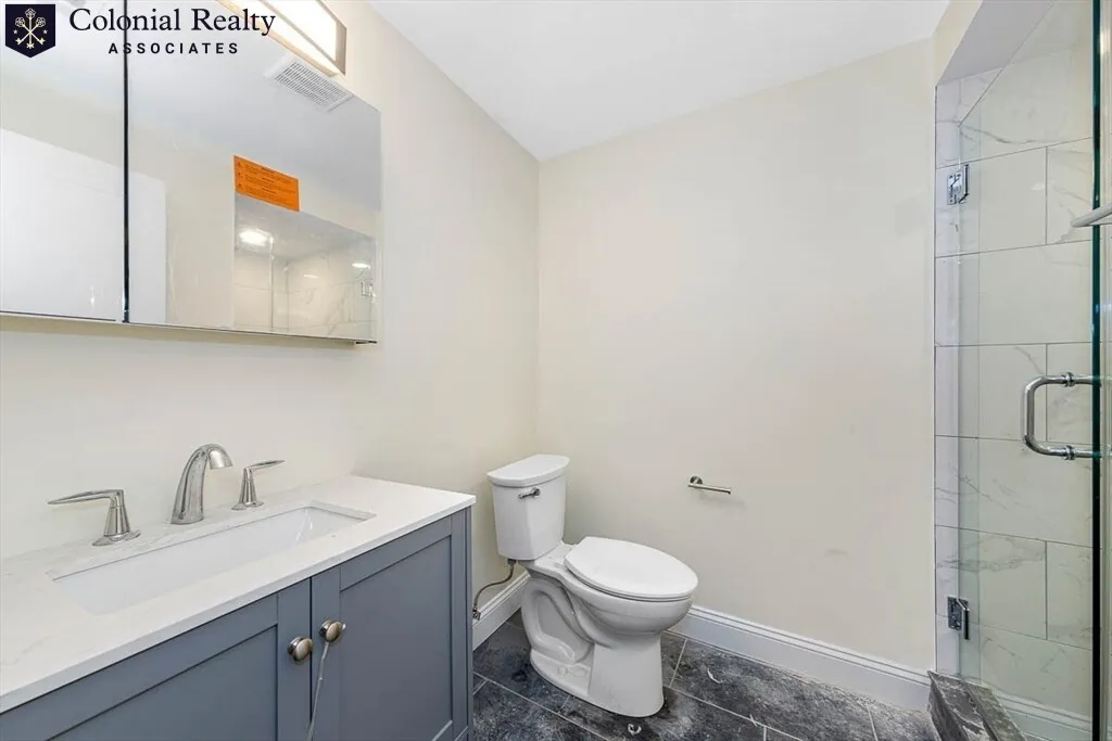 5 bed, 5.5 bath apartment for rent at 70 Stanley Ave Unit Ave, South Medford — photo 9 of 27