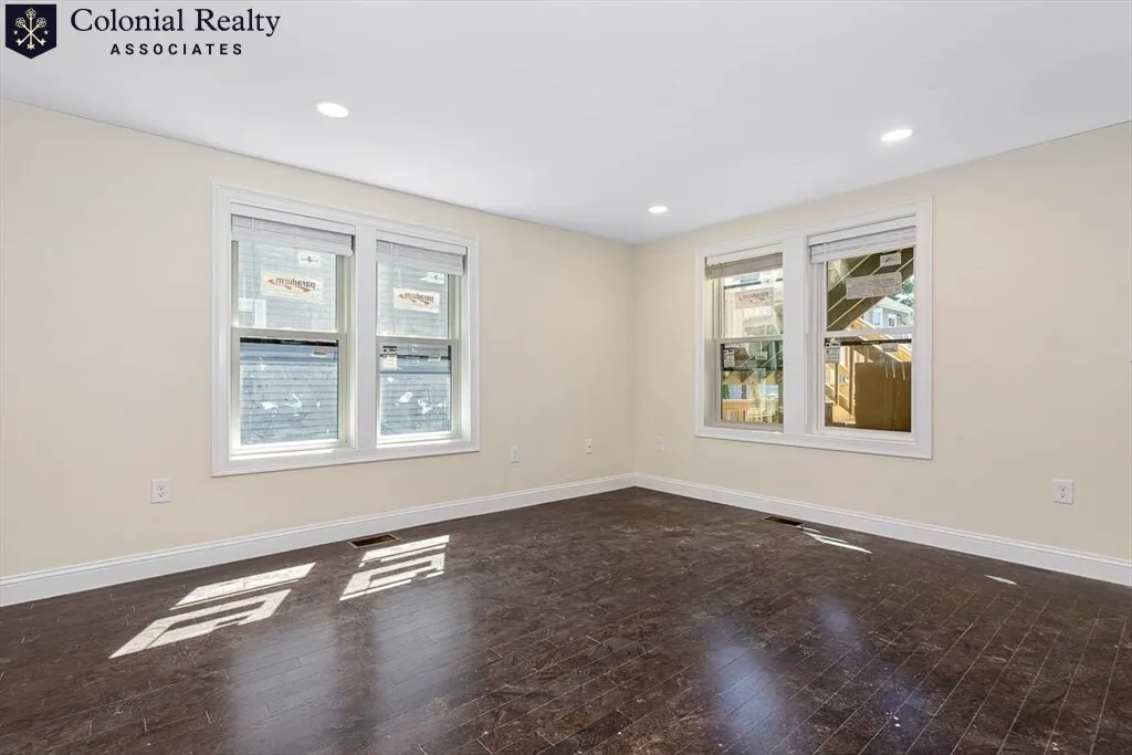 5 bed, 5.5 bath apartment for rent at 70 Stanley Ave Unit Ave, South Medford — photo 21 of 27