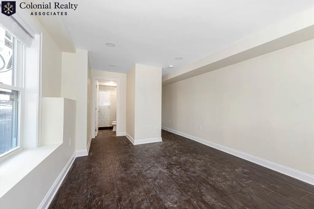 5 bed, 5.5 bath apartment for rent at 70 Stanley Ave Unit Ave, South Medford — photo 15 of 27