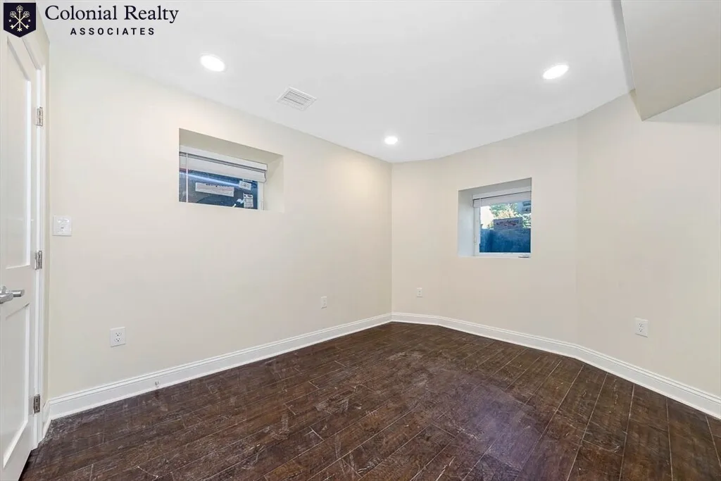 5 bed, 5.5 bath apartment for rent at 70 Stanley Ave Unit Ave, South Medford — photo 27 of 27