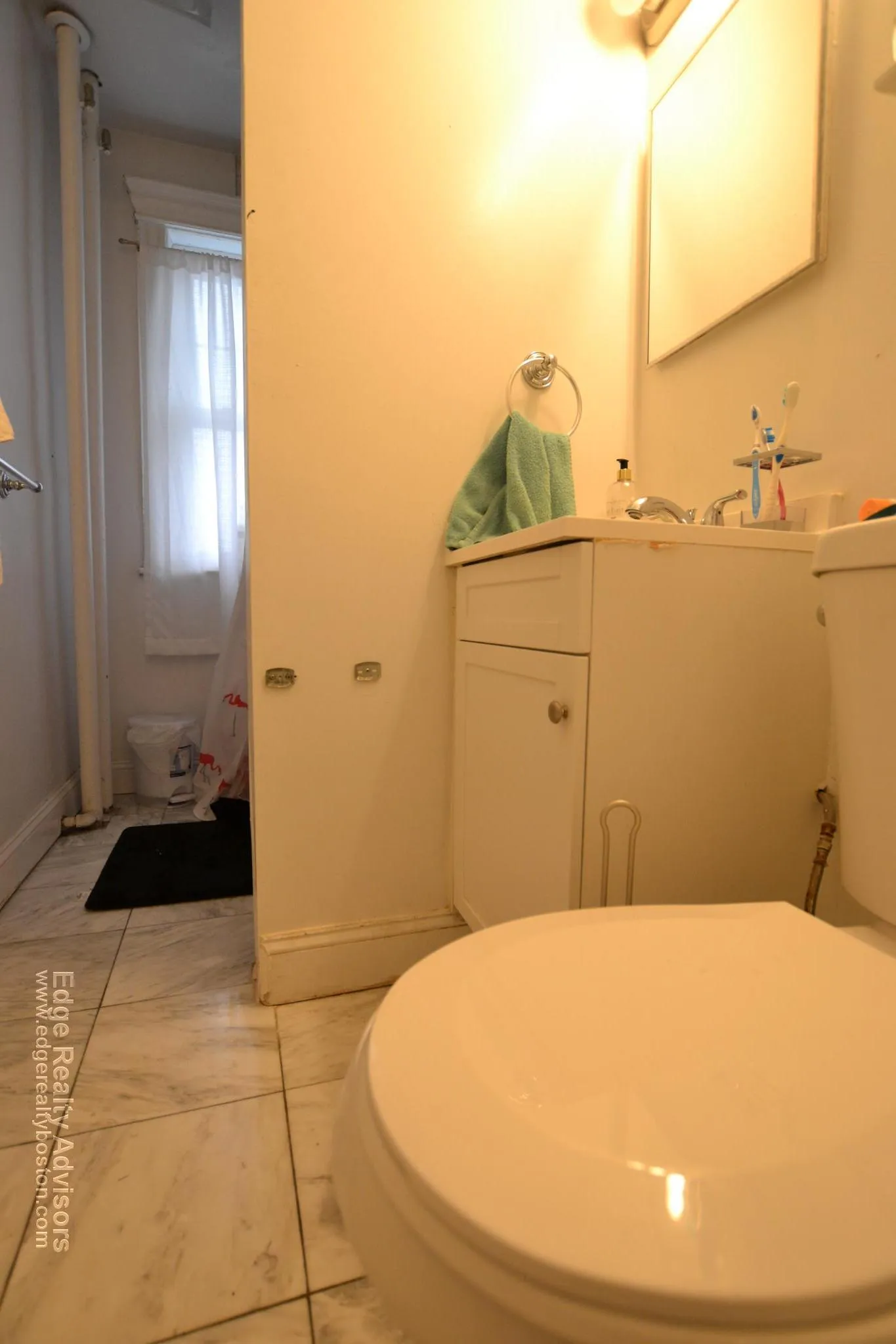 3 bed, 1 bath apartment for rent at 70 Strathmore Rd Unit 10, Brighton — photo 5 of 7