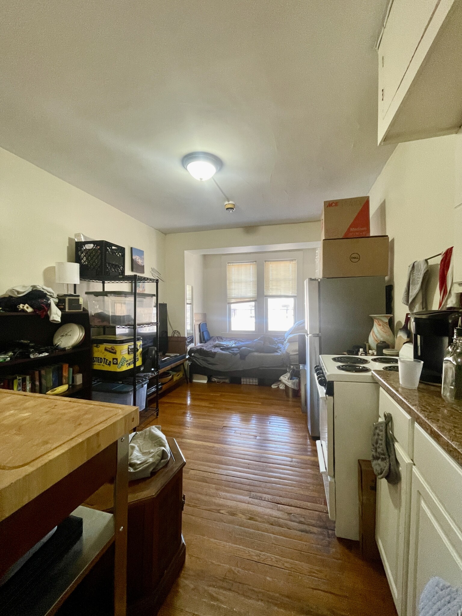 Studio bed, 1 bath apartment for rent at 70 Strathmore Rd Unit 11A, Brighton — photo 2 of 7