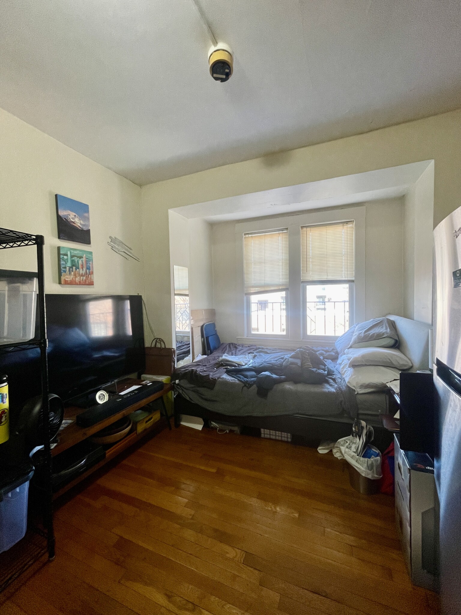Studio bed, 1 bath apartment for rent at 70 Strathmore Rd Unit 11A, Brighton — photo 3 of 7