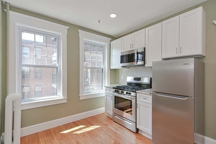 1 bed, 1 bath apartment for rent at 70 Strathmore Rd Unit 9B, Brighton — photo 2 of 20