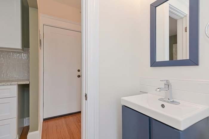 1 bed, 1 bath apartment for rent at 70 Strathmore Rd Unit 9B, Brighton — photo 7 of 20