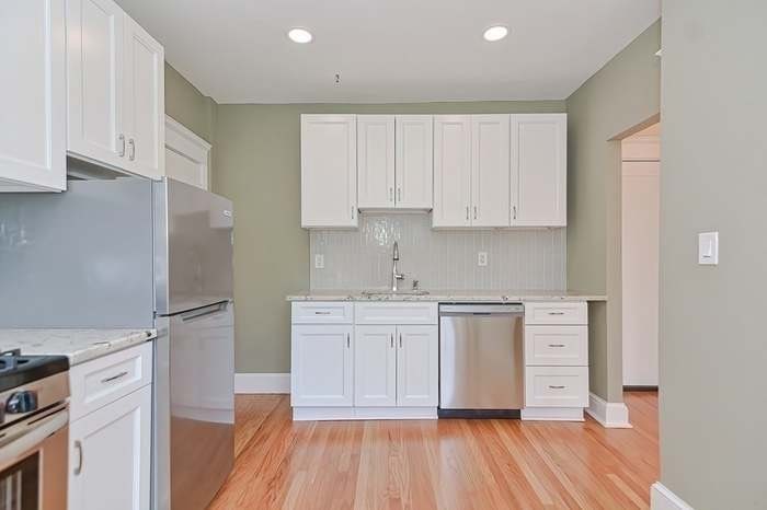 1 bed, 1 bath apartment for rent at 70 Strathmore Rd Unit 9B, Brighton — photo 5 of 20