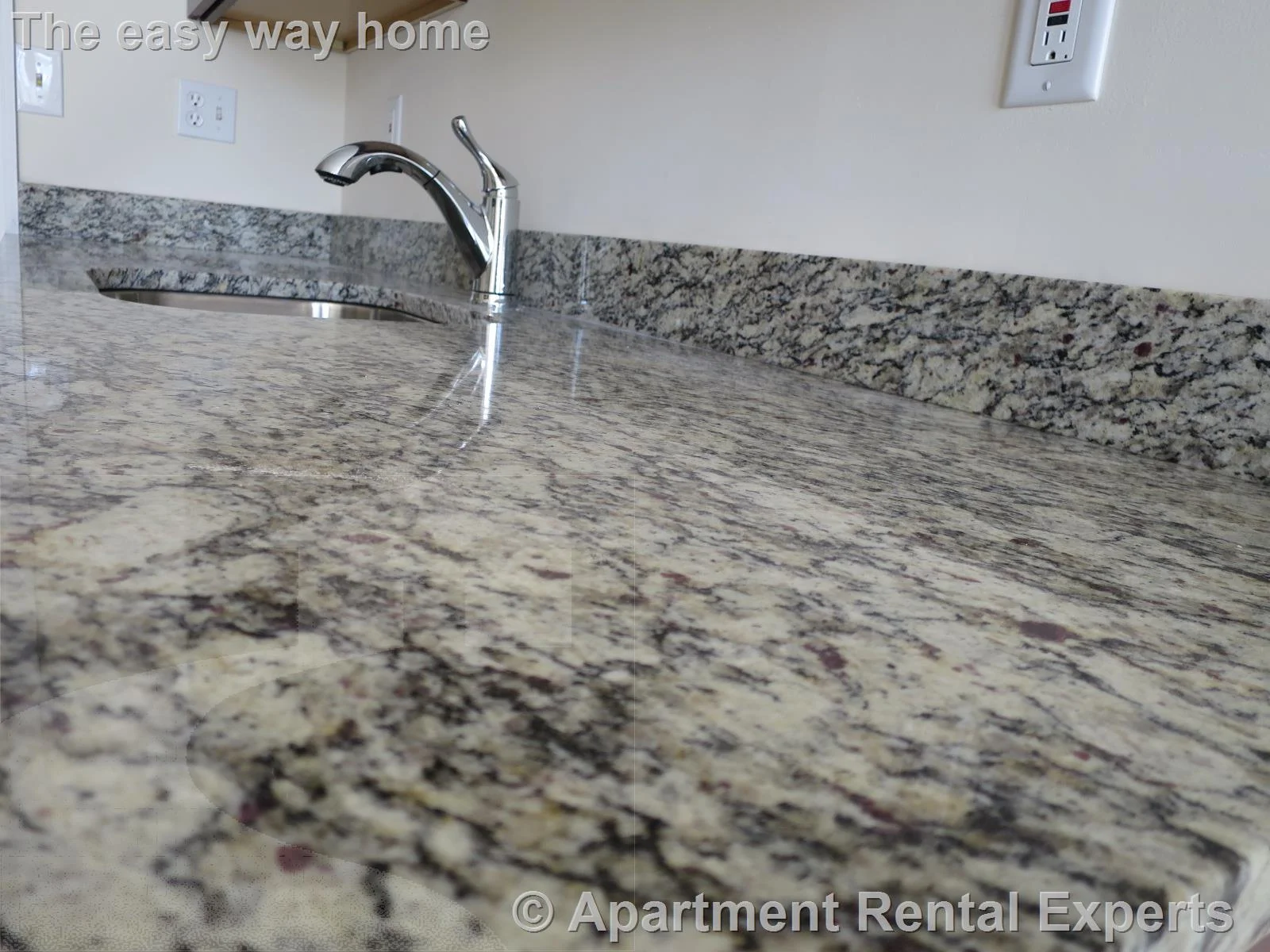2 bed, 1 bath apartment for rent at 70 Summer St Unit 3R, Spring Hill — photo 5 of 12
