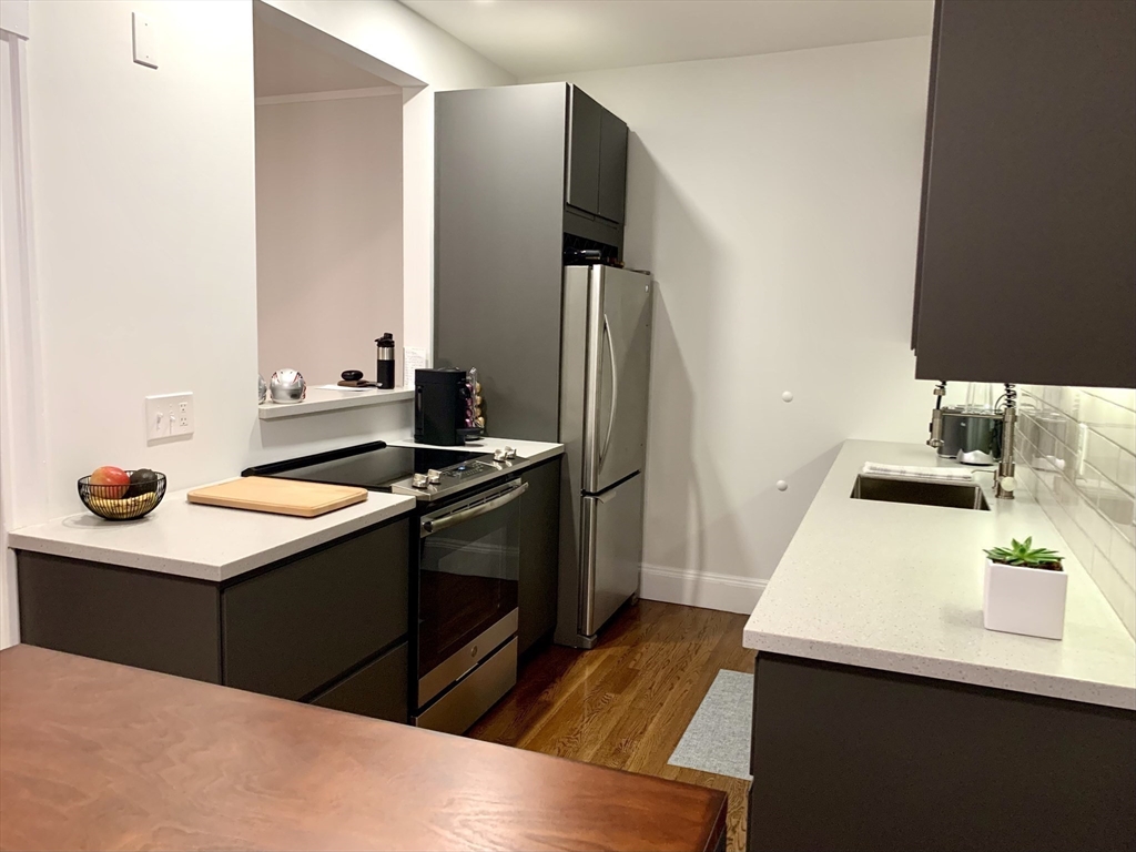 1 bed, 1 bath apartment for rent at 70 Fenway Unit 54, Fenway — photo 3 of 20