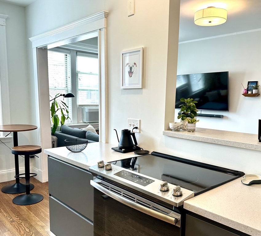 1 bed, 1 bath apartment for rent at 70 Fenway Unit 54, Fenway — photo 4 of 20