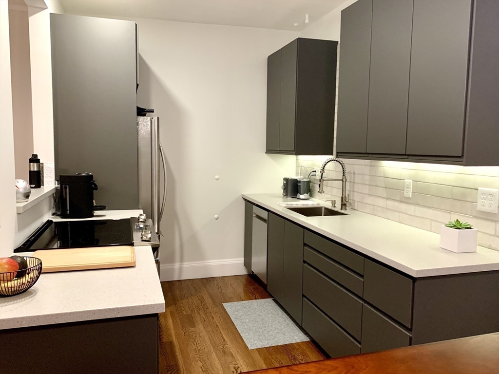 1 bed, 1 bath apartment for rent at 70 Fenway Unit 54, Fenway — photo 2 of 20