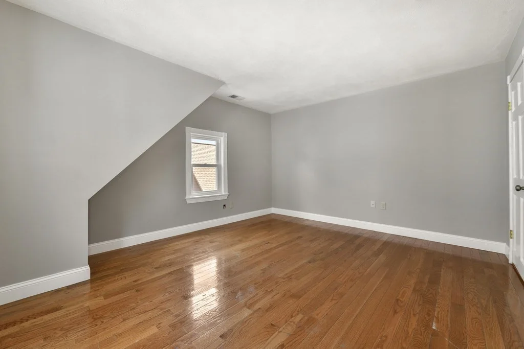 3 bed, 1 bath apartment for rent at 70 Topliff St Unit 3, Dorchester — photo 7 of 17
