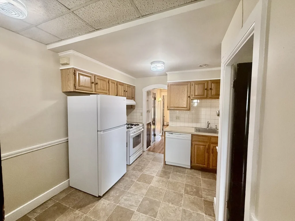 1 bed, 1 bath apartment for rent at 70 Tremont St Unit 2R, South Braintree — photo 6 of 15