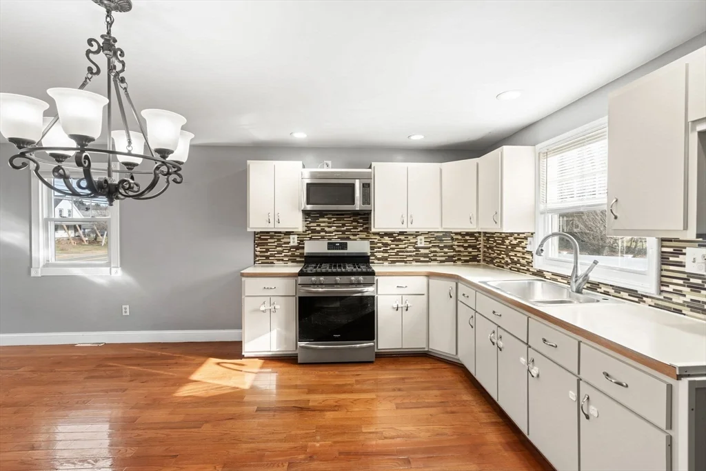 2 bed, 2 bath apartment for rent at 70 W High St Unit 2, Avon — photo 4 of 22