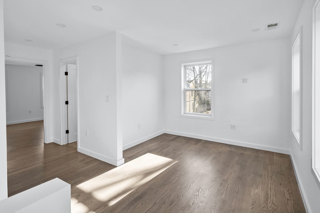 4 bed, 4+ bath apartment for rent at 70 Walker St Unit 4, Newtonville — photo 18 of 34