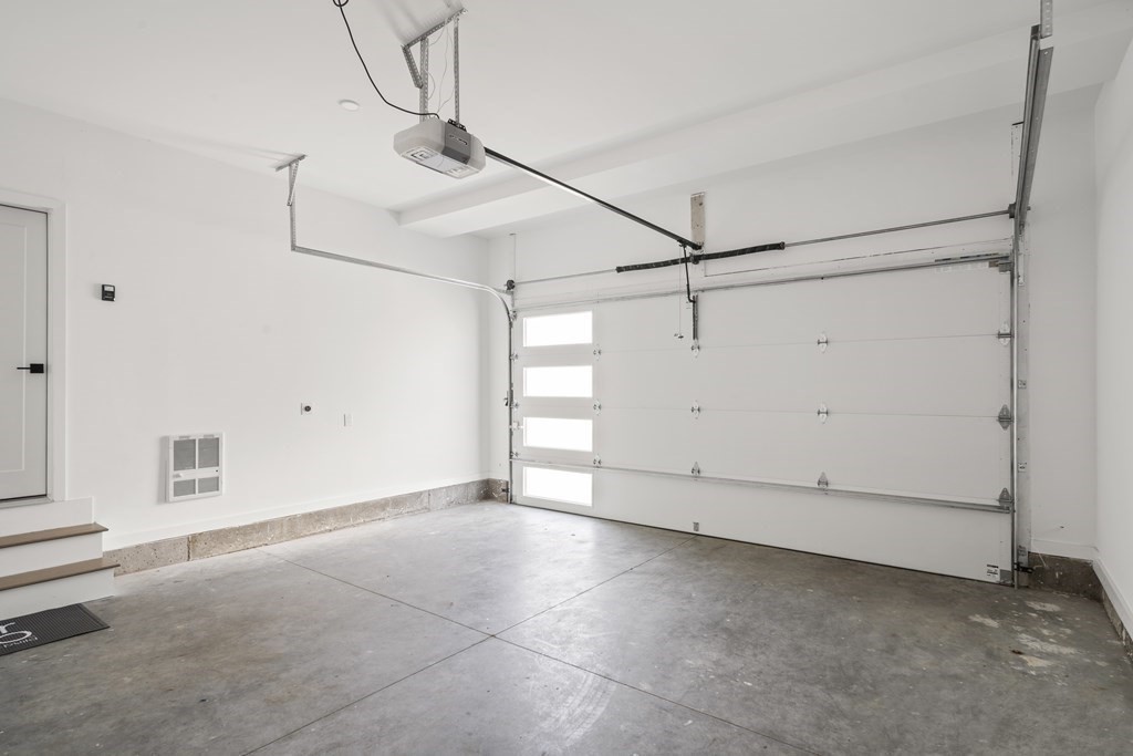 4 bed, 4+ bath apartment for rent at 70 Walker St Unit 4, Newtonville — photo 24 of 34