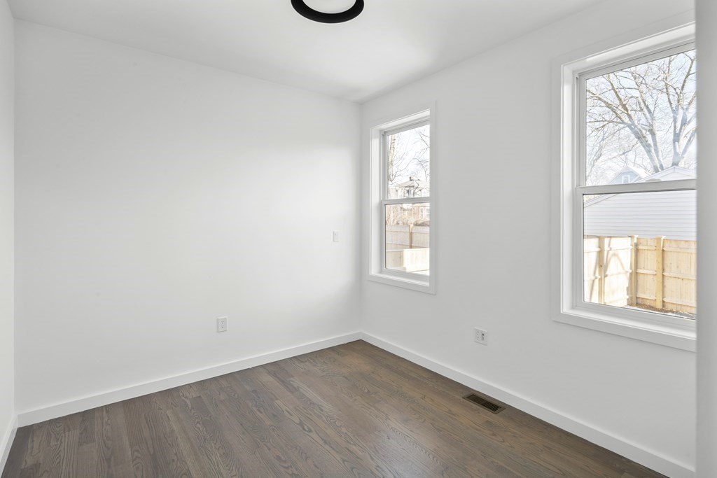 4 bed, 4+ bath apartment for rent at 70 Walker St Unit 4, Newtonville — photo 19 of 34