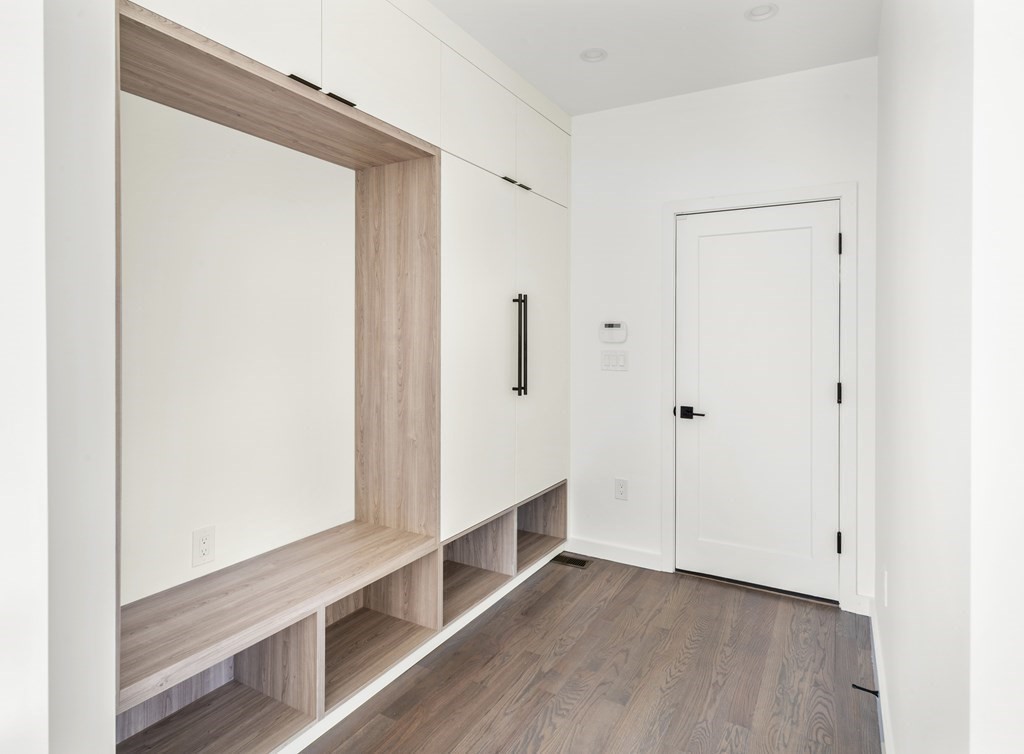 4 bed, 4+ bath apartment for rent at 70 Walker St Unit 4, Newtonville — photo 10 of 34